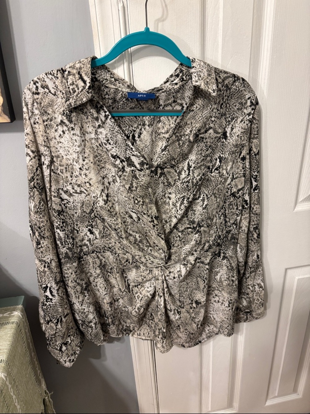 Apt. 9 Black & White Snake-Print Twist-Front Blouse